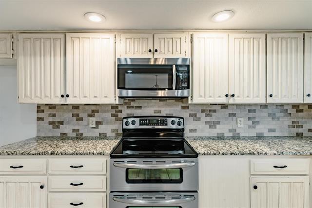 Building Photo - 3100 Green Country Ct