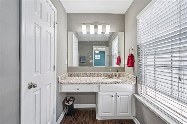 Building Photo - 545 Windstone Trail