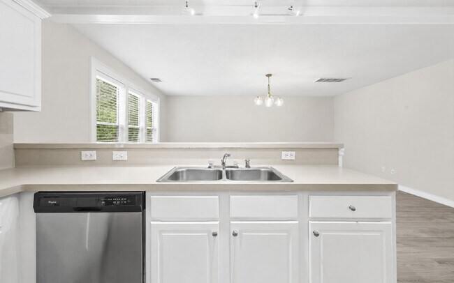 Building Photo - 6 Orion Star Ct