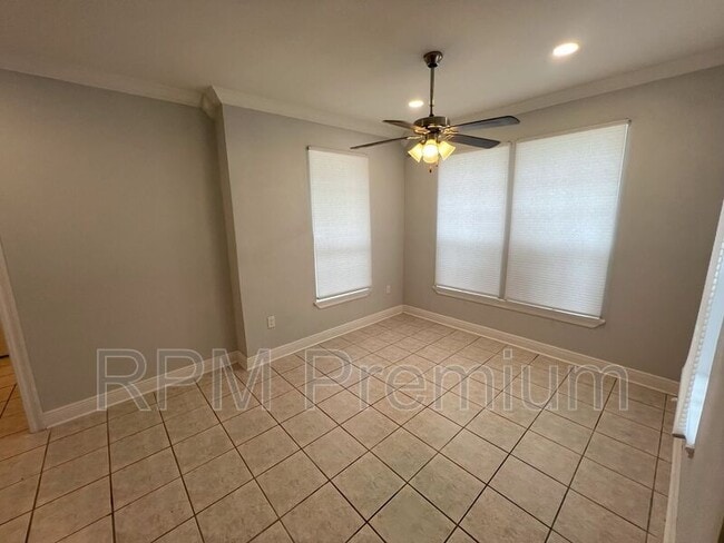 Building Photo - 7850 Greenwell St