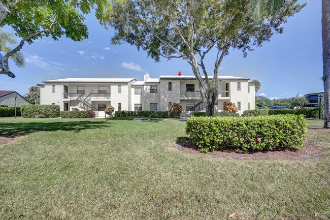Building Photo - 8545 Casa Del Lago