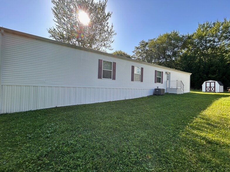 Building Photo - 7 Deer Run Pky
