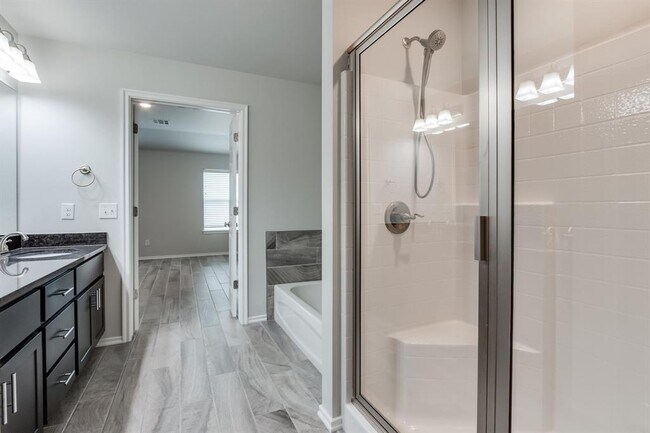 Building Photo - 13321 Beaumont Dr