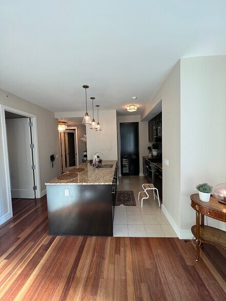 Building Photo - 1414 S Penn Sq