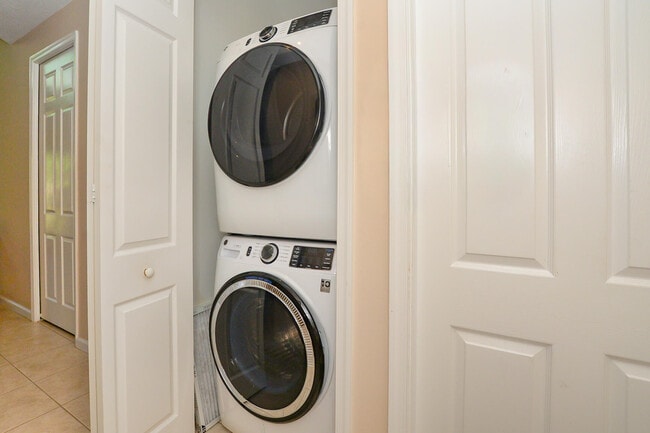 Building Photo - 8108 Carnoustie Pl