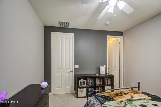 Building Photo - 3016 N Glenview