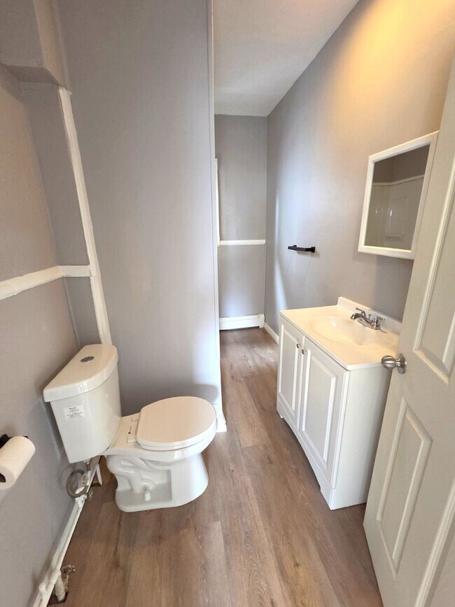 Building Photo - 90-92 Boutwell Street