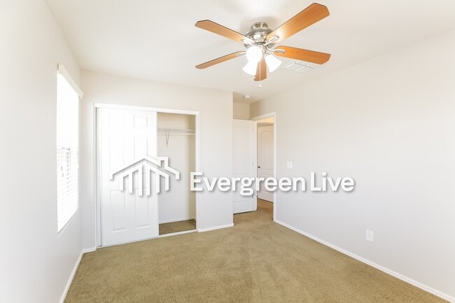 Building Photo - 7116 S 48th Glen