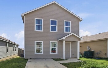 Building Photo - 8918 Solar Cv