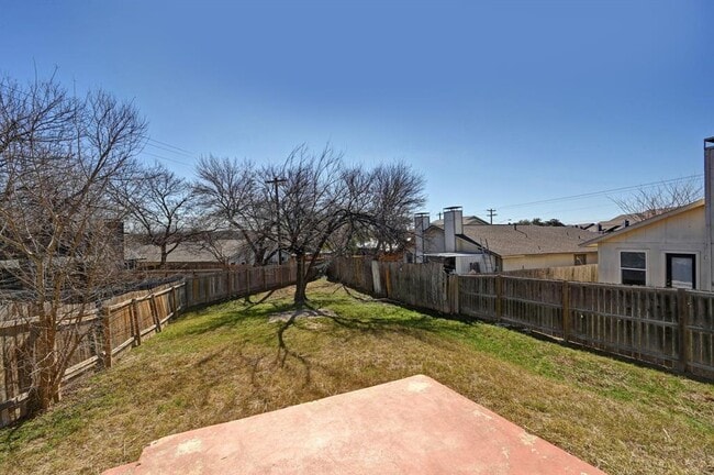 Building Photo - 1903 Townesouth Cir