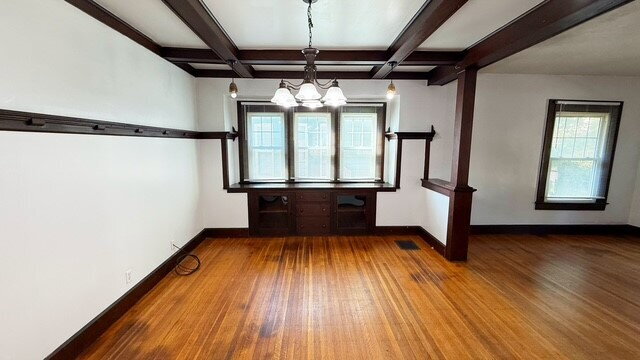 Building Photo - EAST SIDE UPDATED 3 BEDROOM CRAFTSMAN STYLE HOME AVAILABLE NOW!