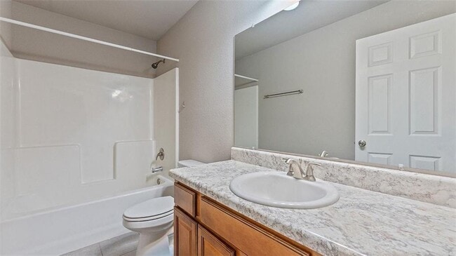 Building Photo - 4600 W Colfax Loop