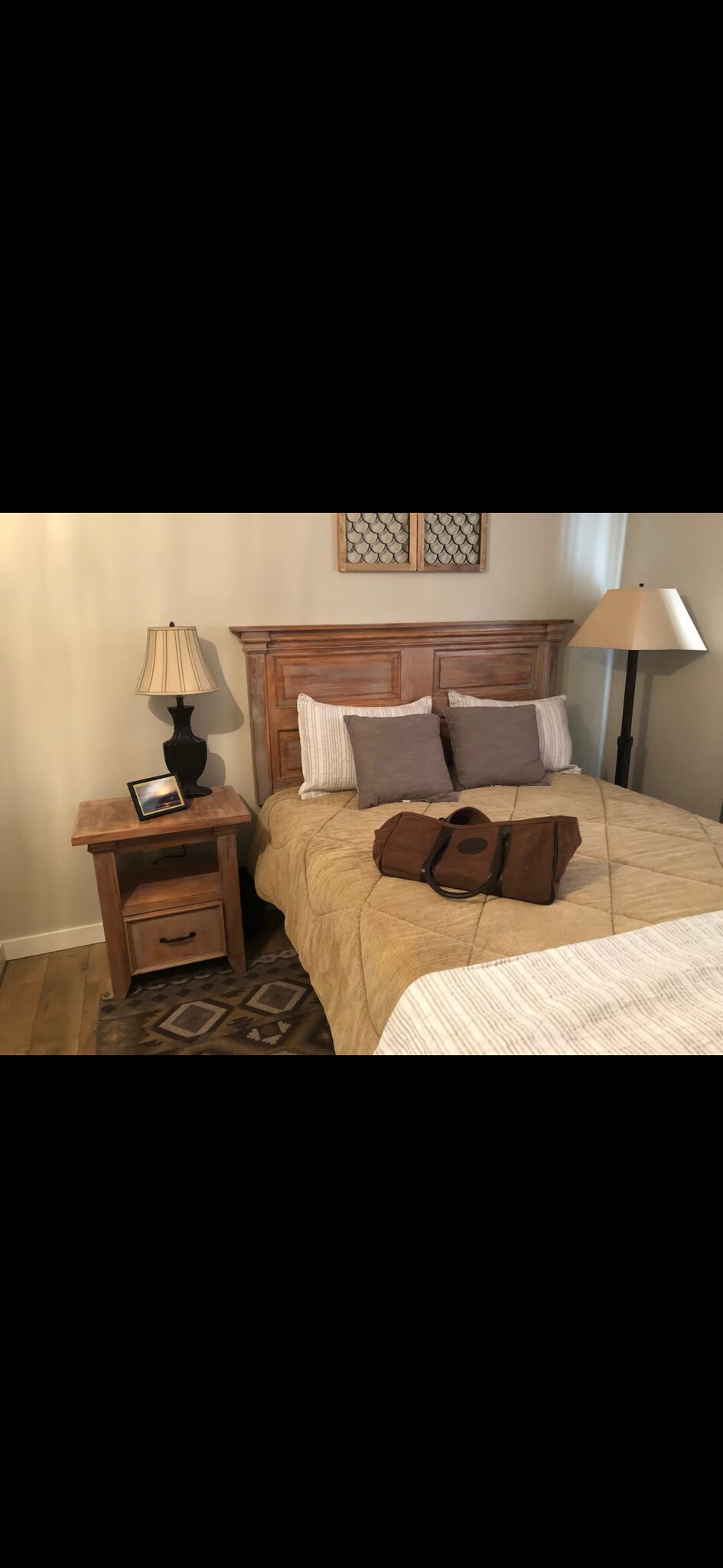 Building Photo - 1813 Bayview Ln