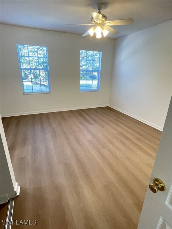 Building Photo - 5549 Cove Cir