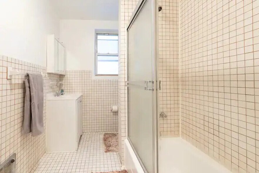 Building Photo - 472 9th Ave