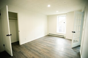 Building Photo - 4359 Lake Ave