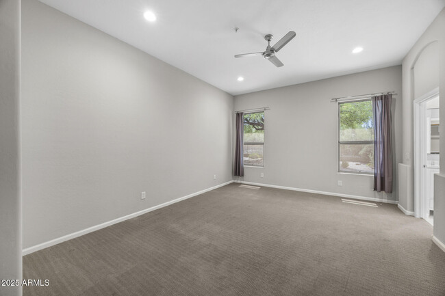 Building Photo - 16861 N 106th Way