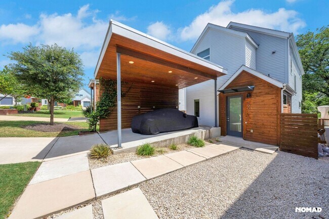 Building Photo - Charming 3BR House in East Austin - Pet Fr...
