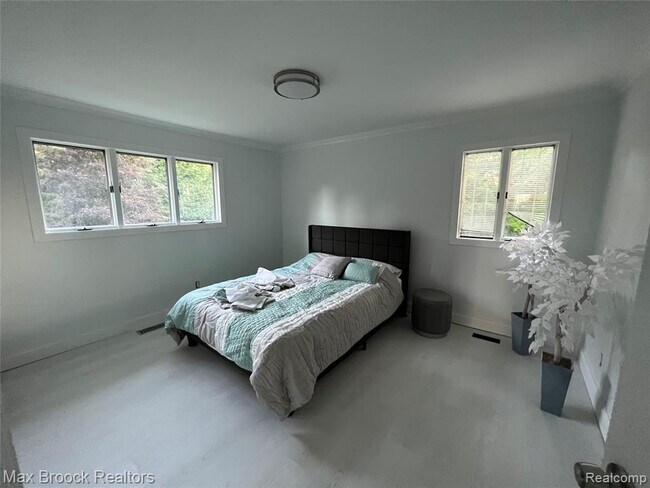 Building Photo - 4842 Merwin Rd