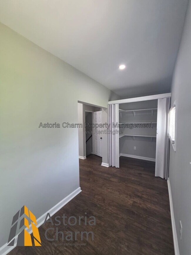 Building Photo - 3909 Fleetwood Ave
