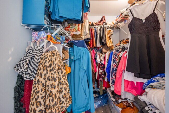 Building Photo - 205 Dockside Dr