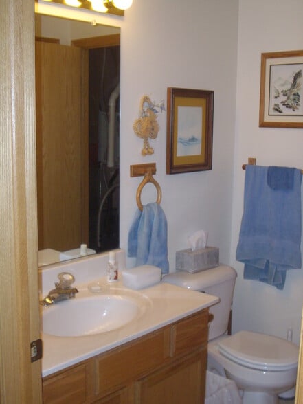 Building Photo - 3563 E Meadows Pl