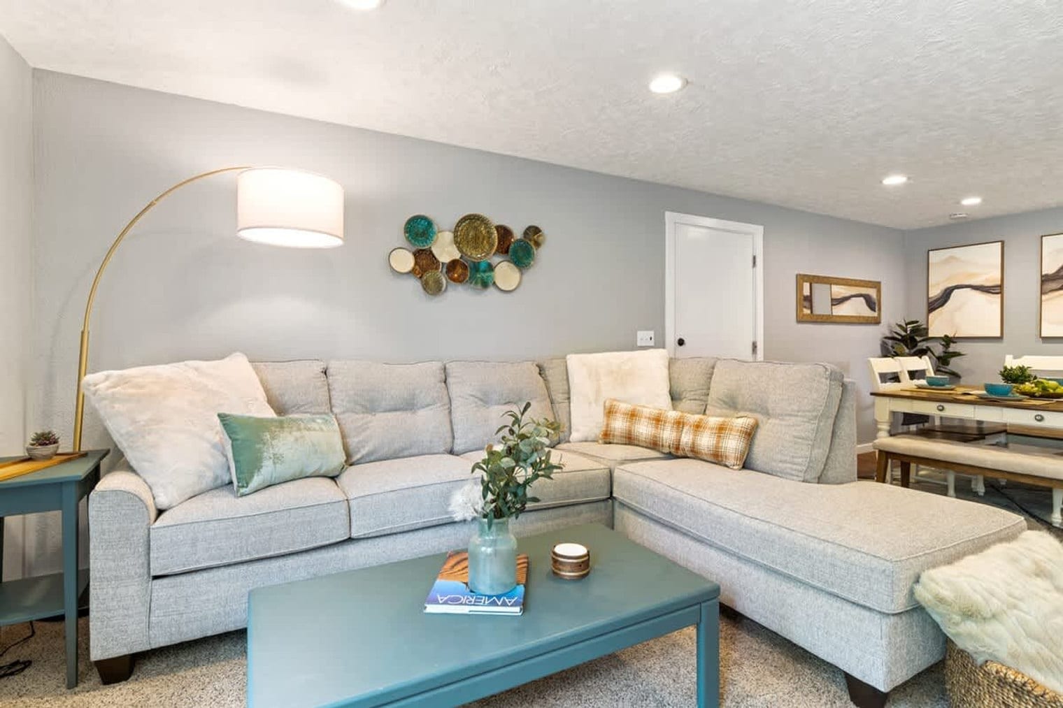 Building Photo - 3413 W Sunset Ave