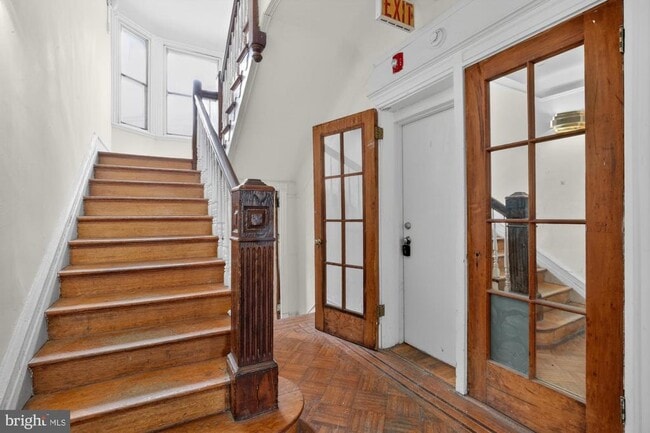 Building Photo - 3512 Lancaster Ave