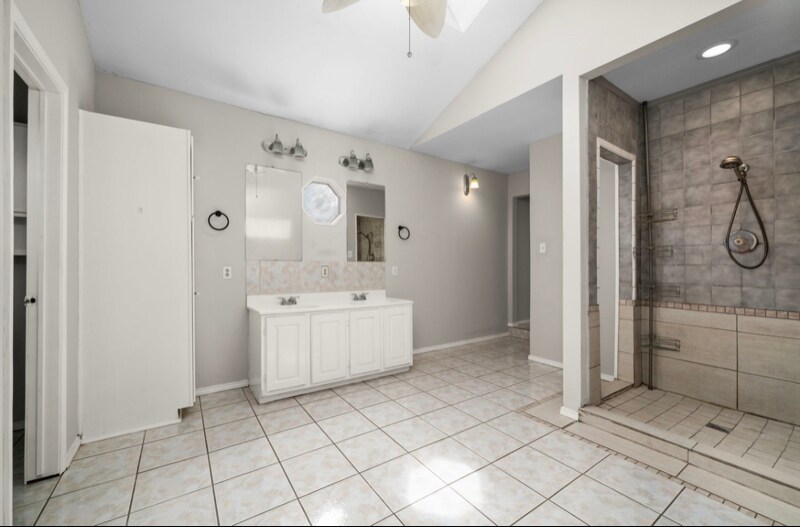 Building Photo - 7418 Oscar Dr