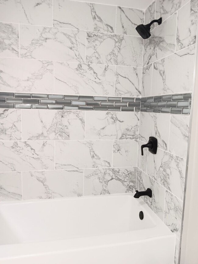 Building Photo - 3721 Main St