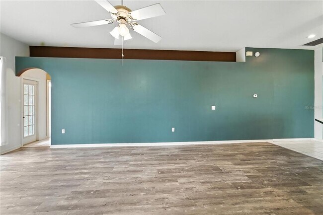 Building Photo - 1725 Bondurant Way