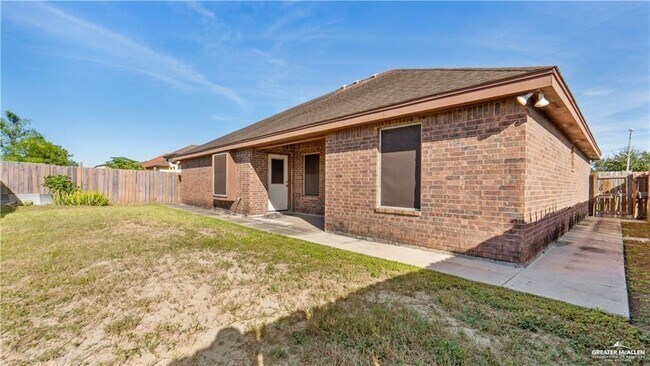 Building Photo - 25 Quail Dr