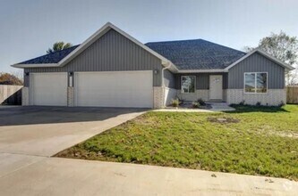 Building Photo - BRAND NEW 4 bedroom house in SW Springfield!
