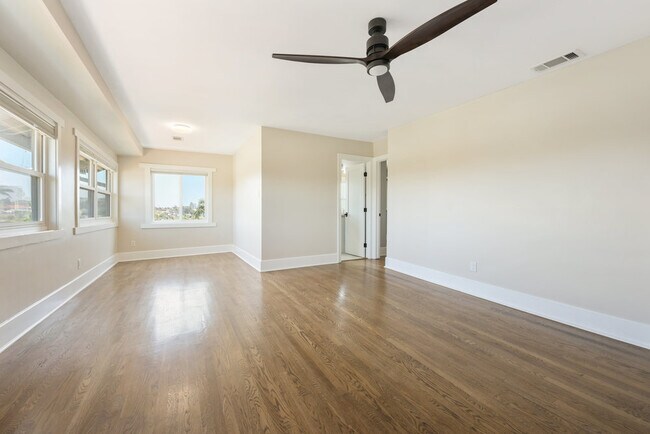 Building Photo - 3447 Goldfinch St