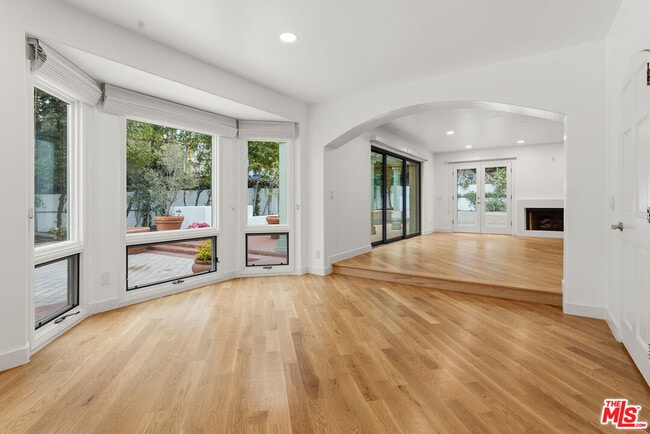 Building Photo - 1200 N Doheny Dr