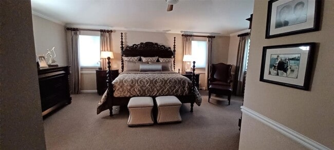 Building Photo - 6688 Via Regina