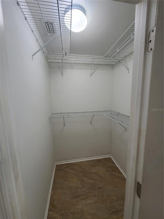 Building Photo - 13701 Lazy Oak Dr