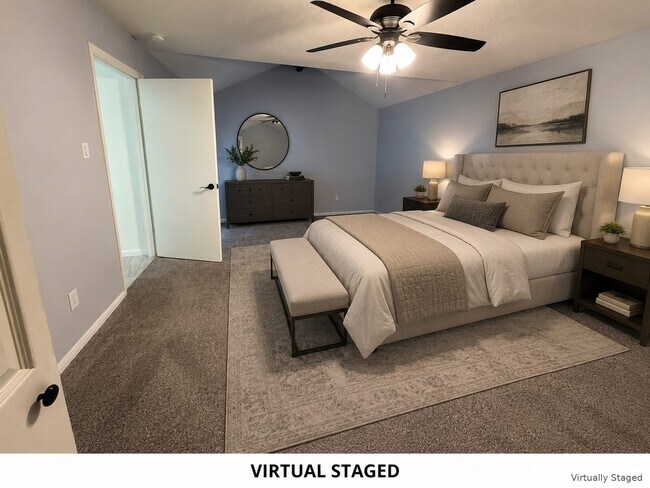 Building Photo - 15123 Chasehill Dr