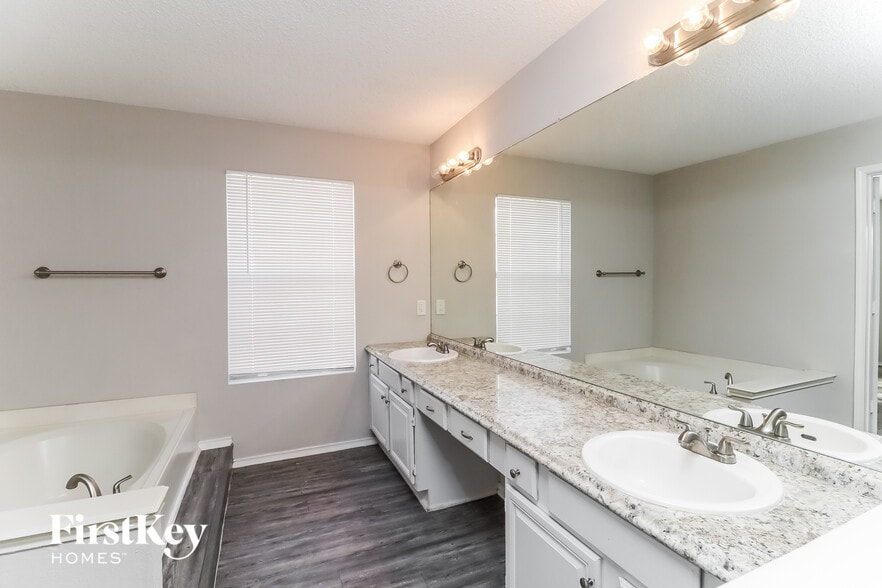 Building Photo - 3217 Marie Ln