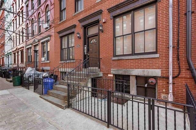 Building Photo - 805 Willow Ave