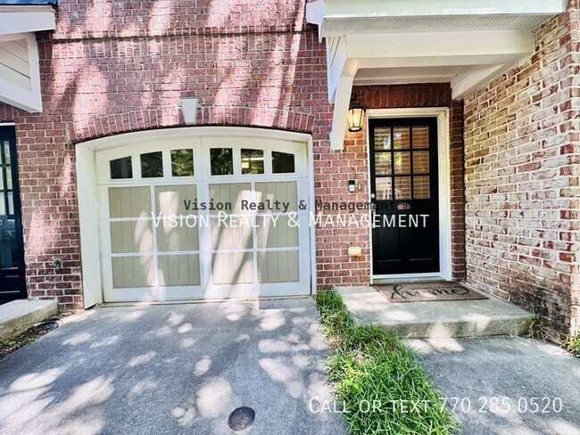 Building Photo - 1092 Glenridge Pl NE