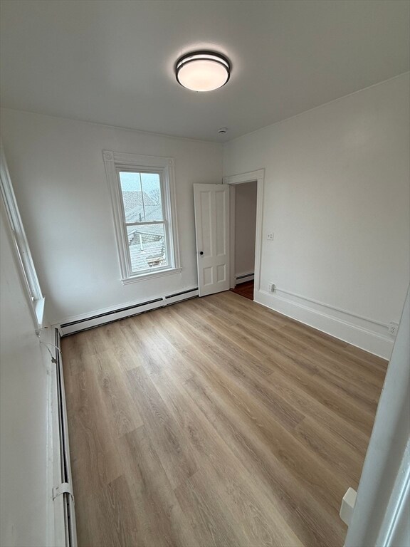 Building Photo - 7 N Green St