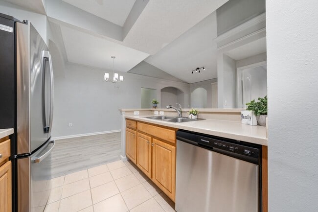 Building Photo - Lifestyle in Villanova at Hunter's Creek- ...