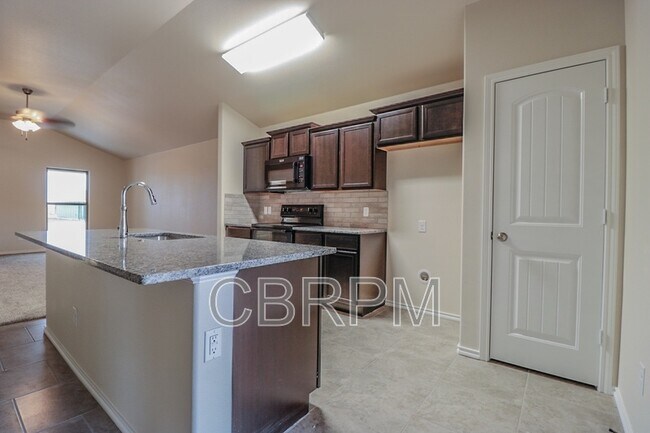 Building Photo - 7418 104th St