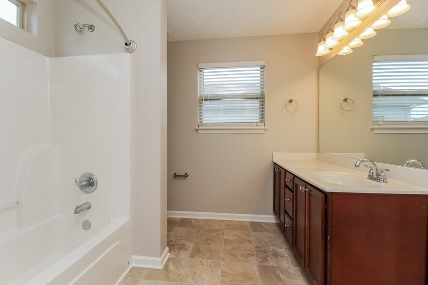 Building Photo - 1913 Warmingfield Dr