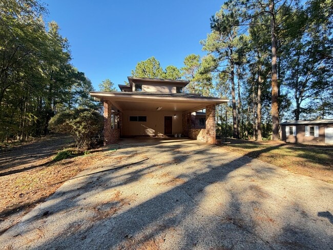 Building Photo - 5 Bed 3 Bath Home in Ruston