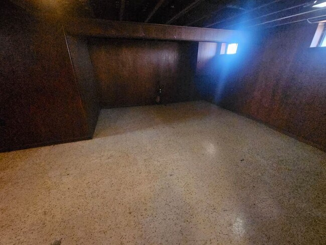 Building Photo - Spacious 3-Bedroom, 2-Bath South Euclid Home!