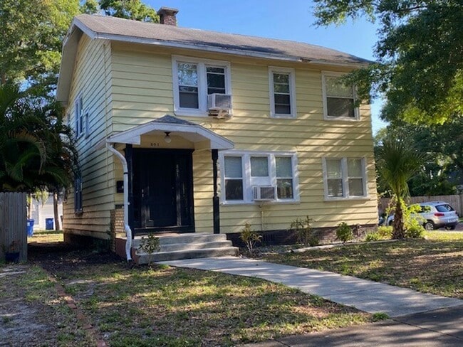 Building Photo - 801 23rd Ave N