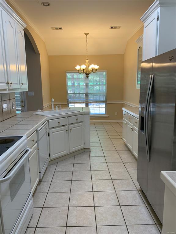 Building Photo - 131 Live Oaks Dr