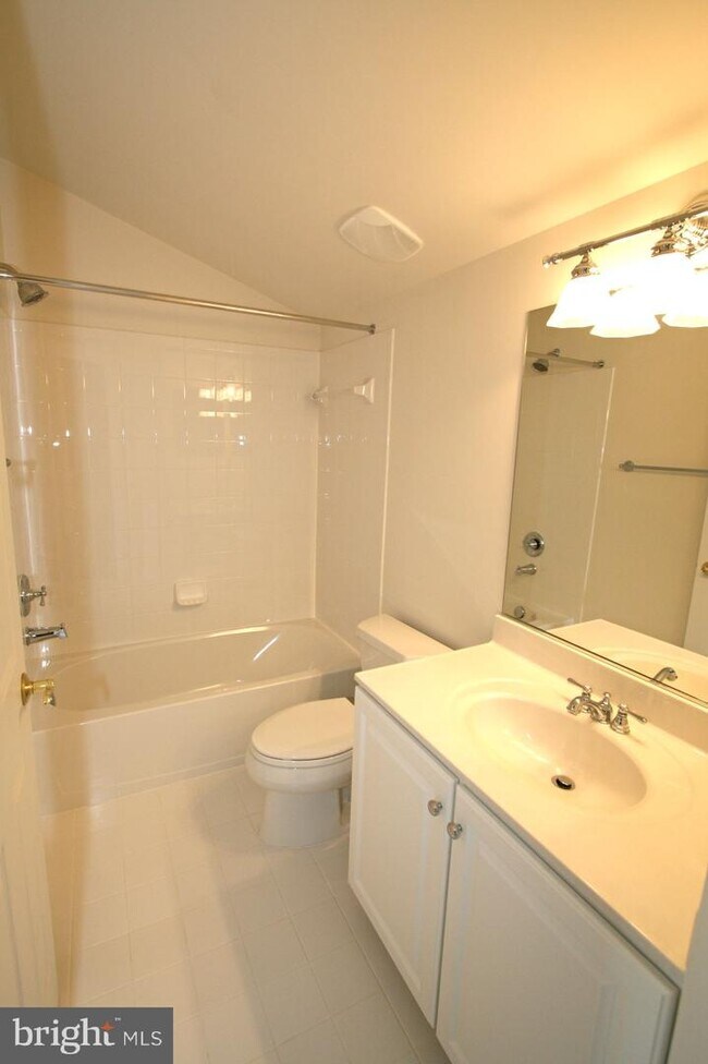 Building Photo - 43704 Burning Sands Terrace